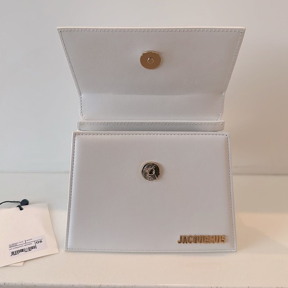 Authentic JACQUEMUS White 'Le Chiquito' medium - Picture 5 of 11